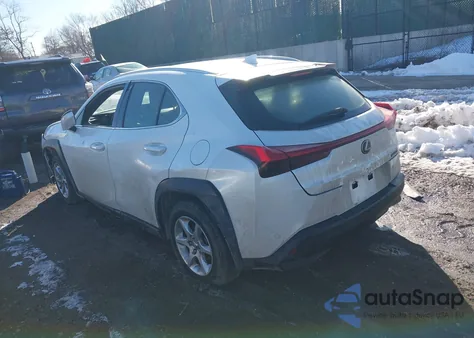 2021 Lexus Ux 200 z USA, uszkodzony, nr VIN JTHX3JBH5M2036273